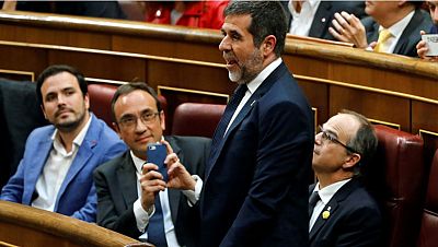 jordi Snchez pide salir de prisin para acudir a la ronda de consultas con el Rey  - escuchar ahora