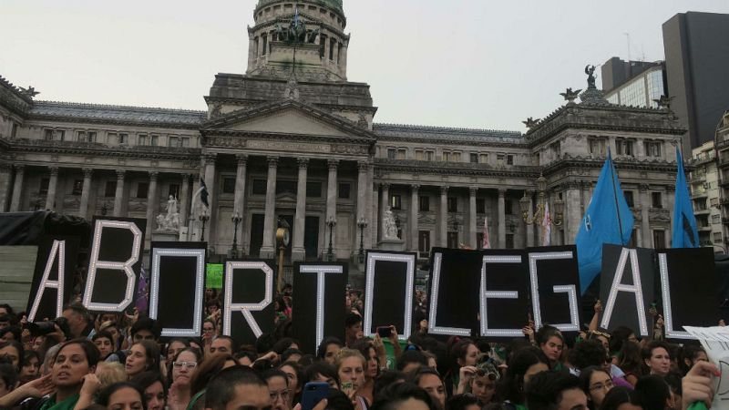 14 horas - Miles de mujeres reclaman un aborto legal y seguro en Argentina