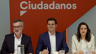 14 horas - Villegas: "No va a haber mesas 'a tres' con Vox" - Escuchar ahora