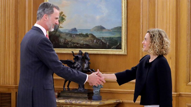 24 horas - Meritxell Batet entrega al rey la lista de los lderes polticos que participarn en la ronda de consultas - Escuchar ahora