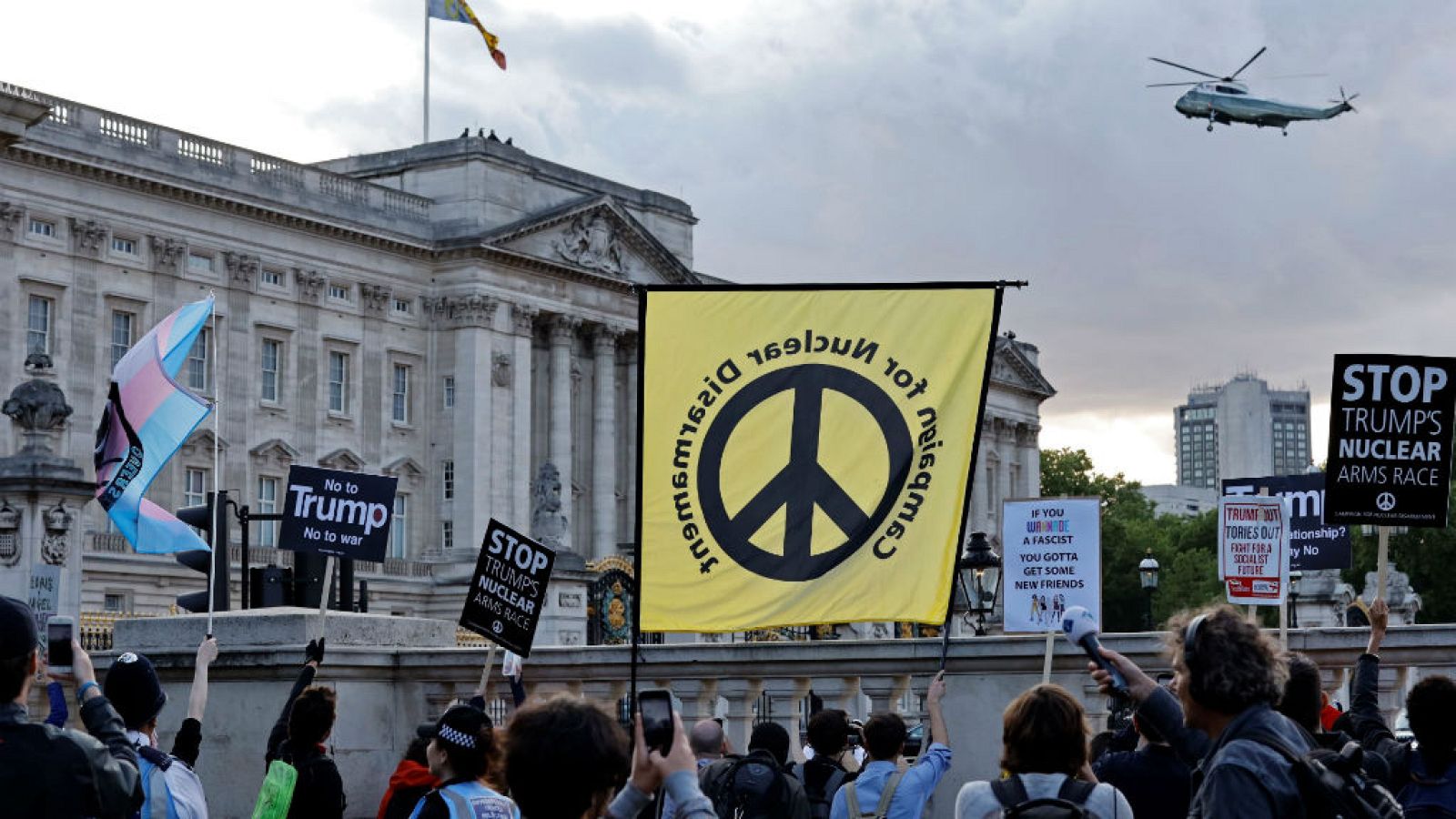 Las mañanas de RNE con Íñigo Alfonso - Protestas en Londres por la visita oficial de Trump - Escuchar ahora
