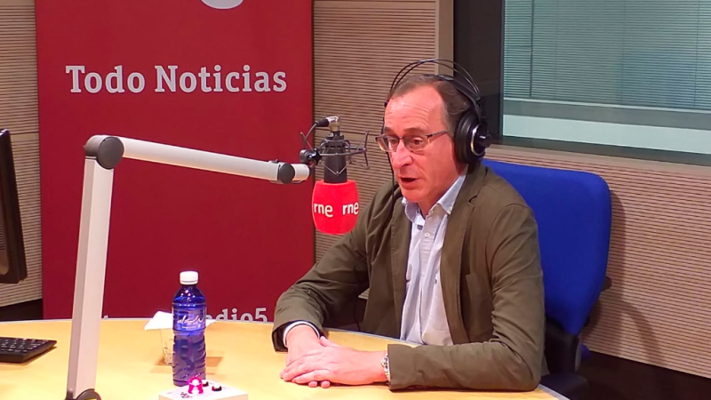 Las mañanas de RNE con Íñigo Alfonso - Alfonso Alonso dice que Casado tiene que "hacer liderazgo desde la humildad" - Escuchar ahora