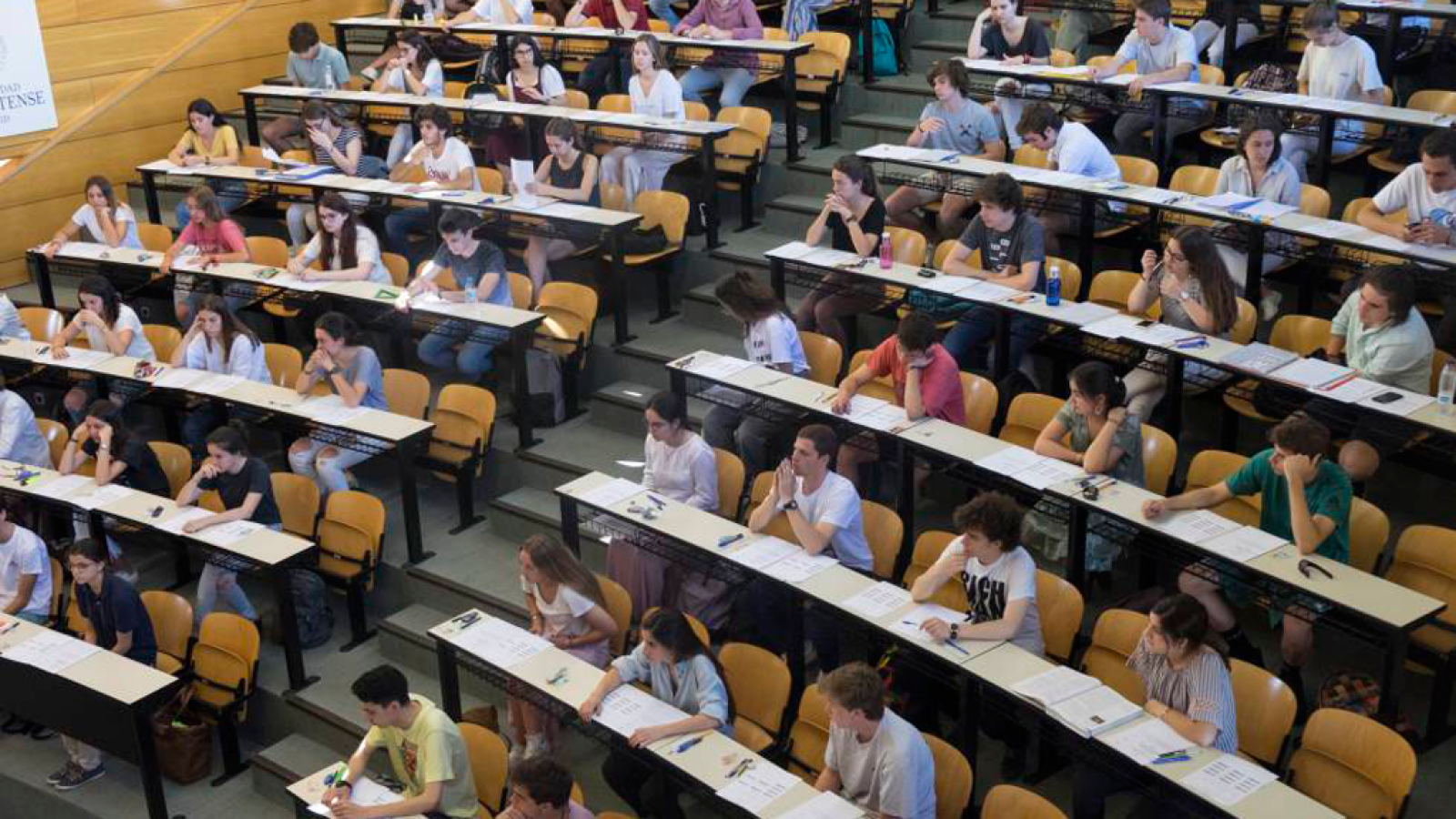 Las mañanas de RNE con Íñigo Alfonso - La CRUE no cree en el debate sobre la desigual dificultad de la EVAU - Escuchar ahora