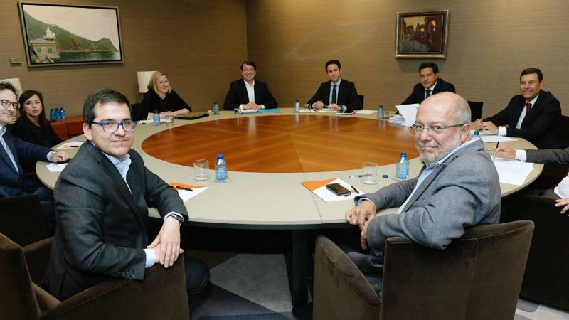 Las mañanas de RNE con Íñigo Alfonso - PP y Cs avanzan acuerdos autonómicos en Murcia, Madrid y Castilla y León - Escuchar ahora