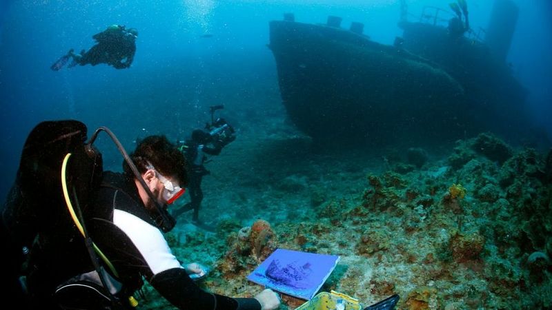 Esto me suena - La pintura submarina de Alfonso Cruz - Escuchar ahora