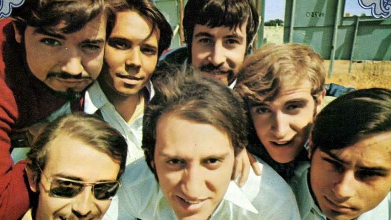 24 horas - En Algún Lugar del Tiempo | Los pekenikes - escuchar ahora