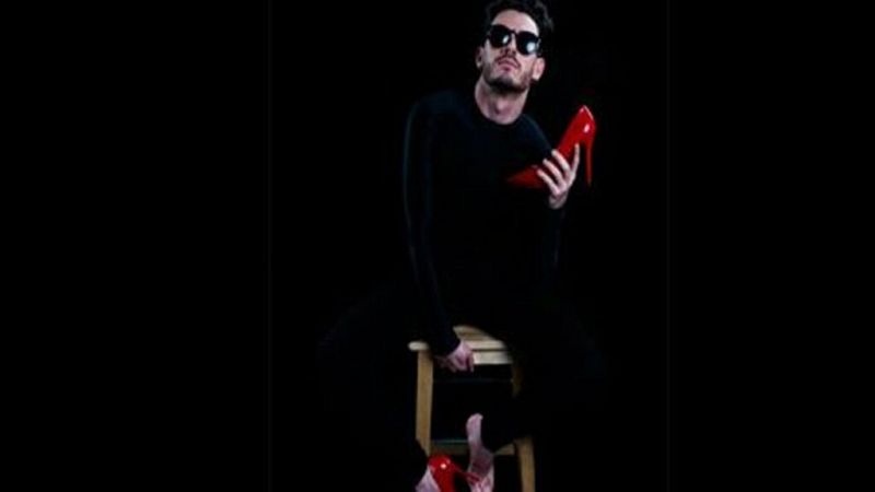 Anónimas, danza urbana con tacones - Escuchar ahora