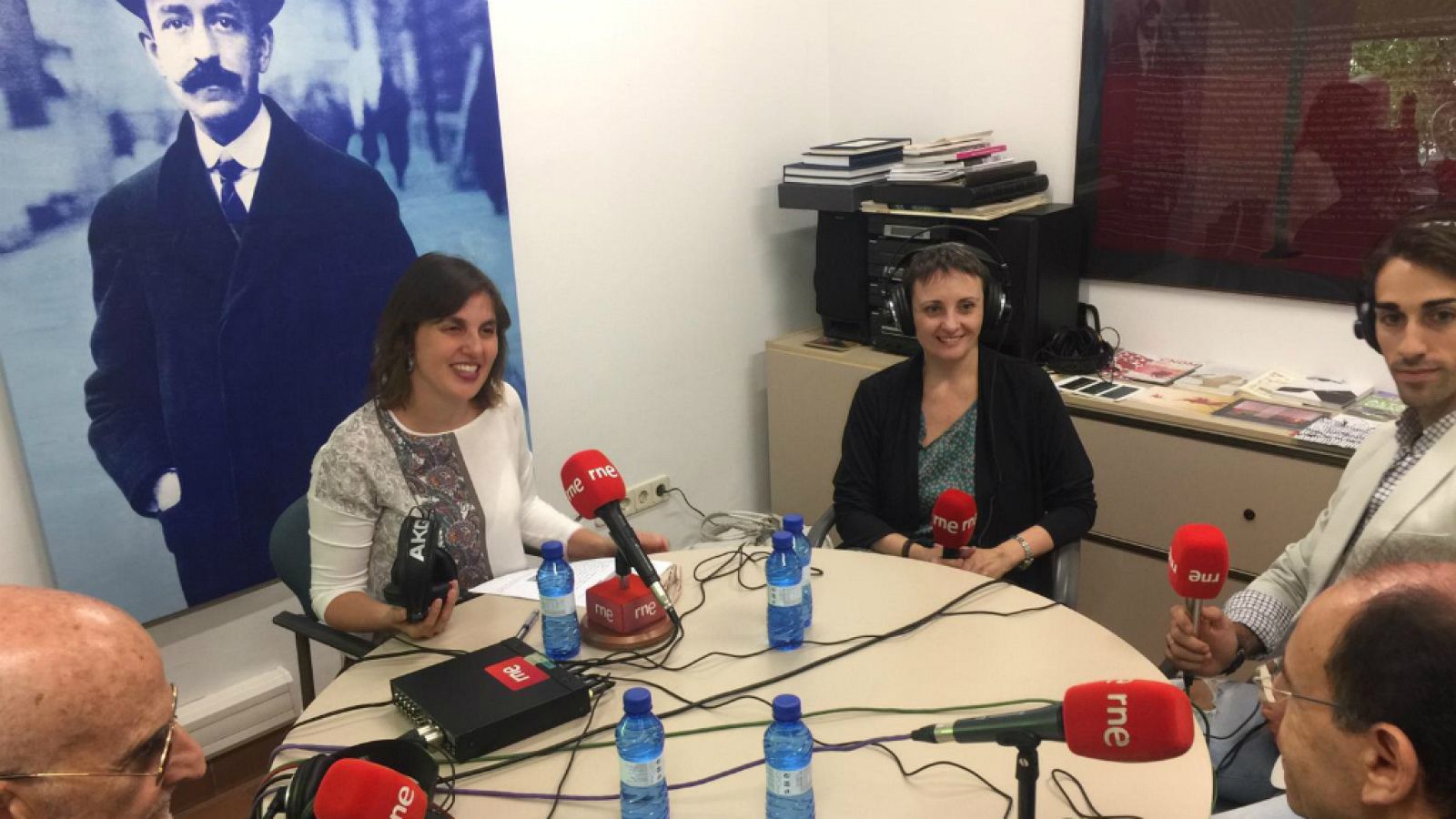 A Compás - Centenario de 'El sombrero de tres picos' - 04/07/19 - escuchar ahora