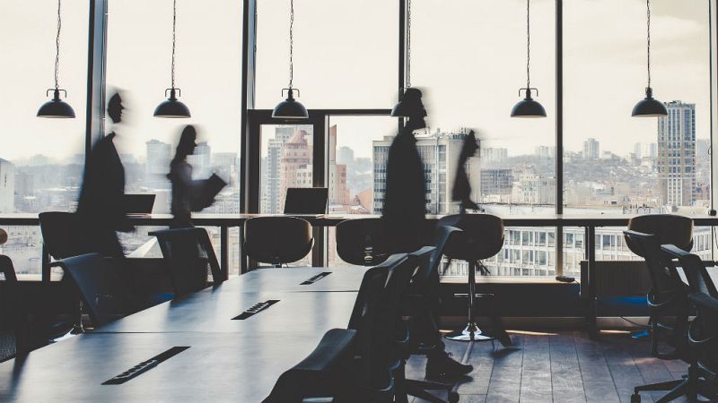 24 horas - La Audiencia Nacional avala que la empresa descuente de la nómina las sanciones por llegar tarde - escuchar ahora