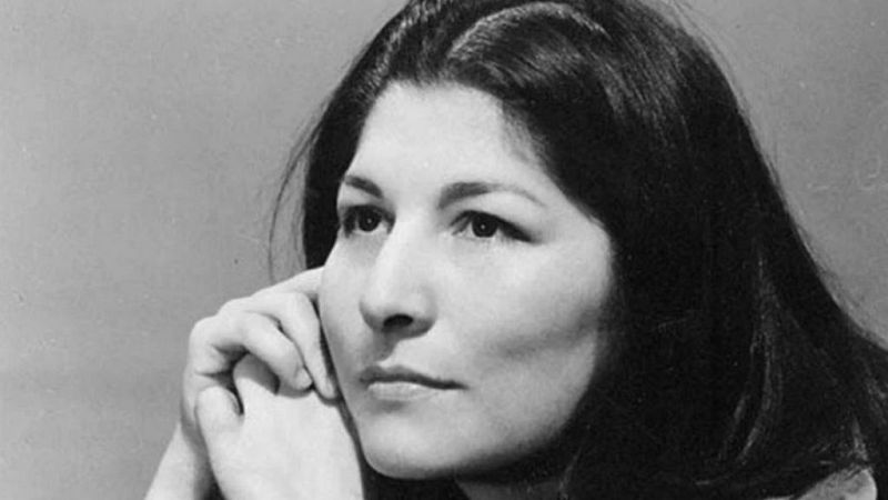 24 horas - En Algún Lugar del Tiempo | Mercedes Sosa, la voz de América Latina - escuchar ahora
