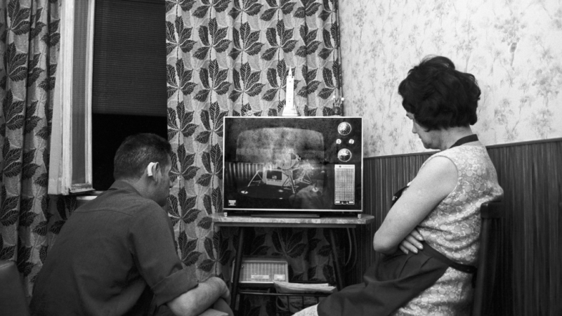 �C�mo se vivi� en RNE la llegada del hombre a la luna? - escuchar ahora