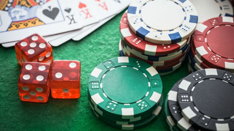 14 horas - "Hay alguien que permite el primer contacto con el juego a los menores"