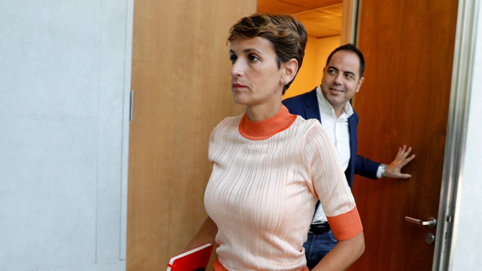 14 horas - Navarra Chivite se compromete a "trabajar por la memoria histórica y reciente" y pide el "rechazo explícito" a ETA - escuchar ahora