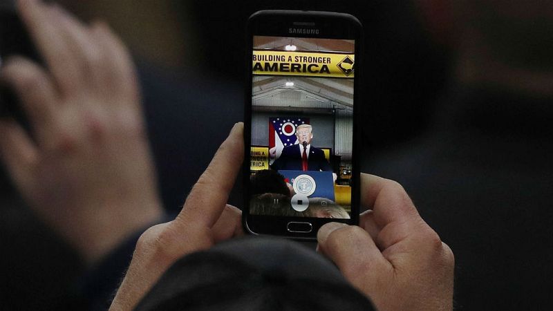 14 horas -  Suben los precios de los móviles por la guerra China-Estados Unidos - Escuchar ahora