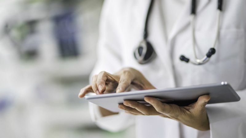 Las mañanas de RNE con Íñigo Alfonso - La 'fuga' de médicos españoles al extranjero - Escuchar ahora