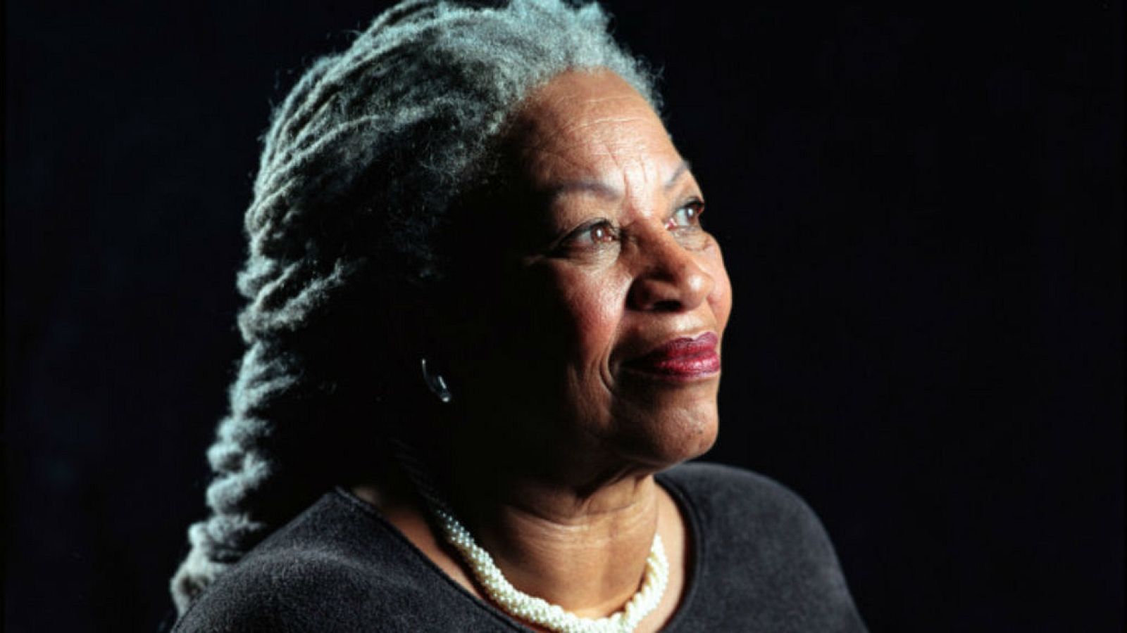 Boletines RNE - Fallece a los 88 años la Premio Nobel Toni Morrison - escuchar ahora