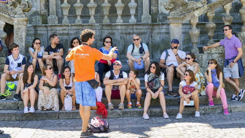 FreeTours - Escuchar ahora