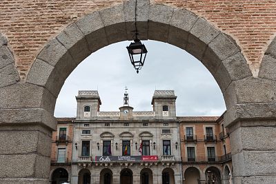 24 Horas - La fachada del ayuntamiento de �vila cuenta su historia  - Escuchar ahora