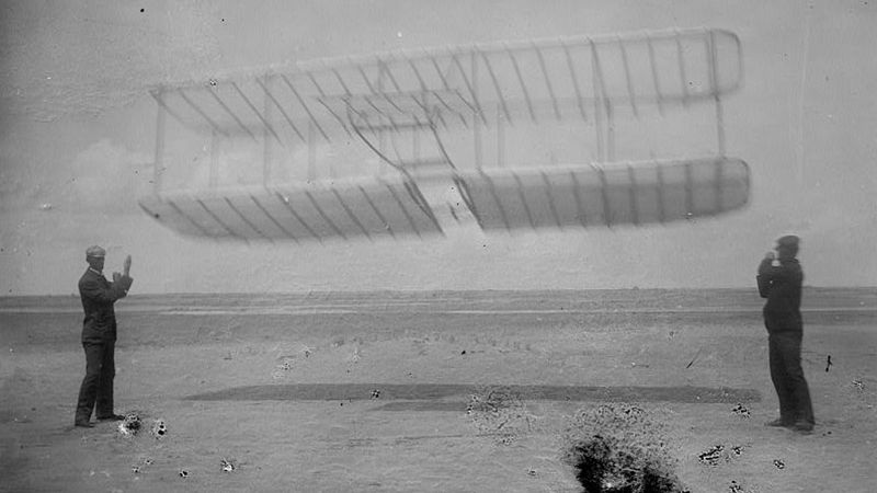 Documentos RNE - El nacimiento de la aviación - Documentos RNE | Escuchar