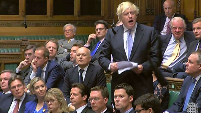 Boletines RNE - Boris Johnson contraataca para que el Parlamento no frene un 'brexit' abrupto - Escuchar ahora