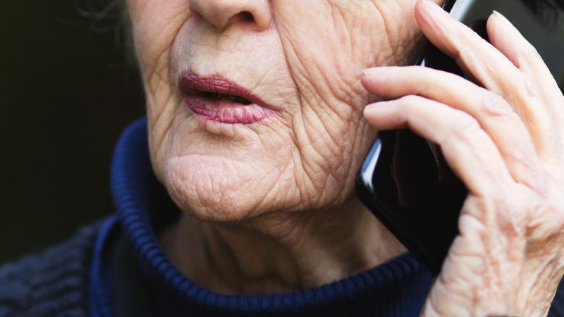 Teleasistencia que envía alertas al móvil - Escuchar ahora