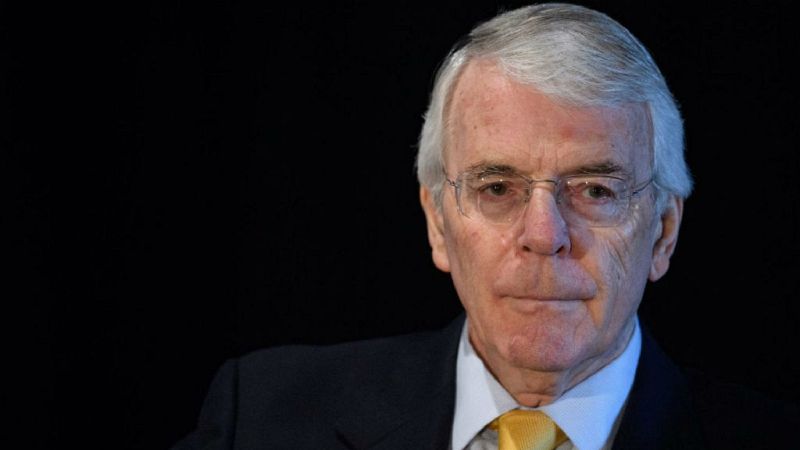 Boletines RNE - El ex primer ministro conservador John Major demanda a Boris Johnson por suspender el Parlamento - Escuchar ahora