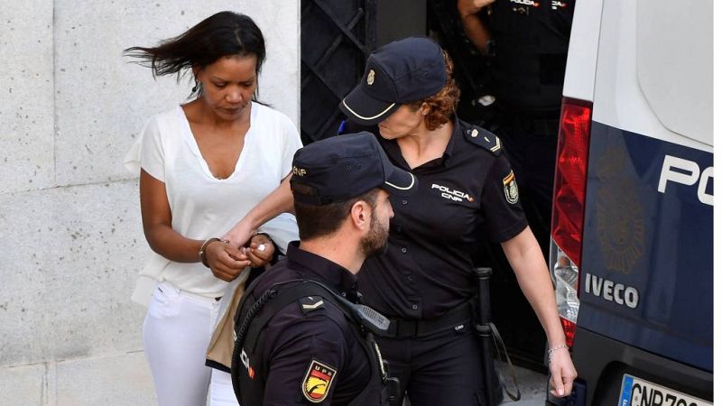 La Fiscalía pide prisión permanente más otros diez años de cárcel - Noticias RNE | Escuchar