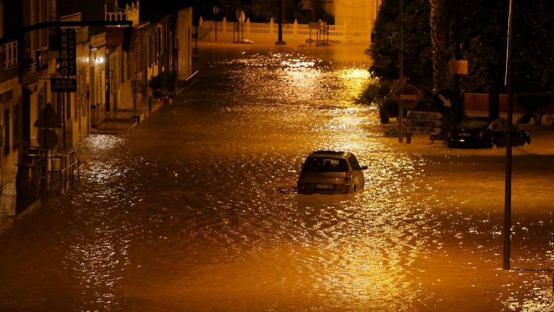 Las mañanas de RNE con Iñigo Alfonso - El temporal DANA se cobra la vida de tres personas, el último en Almería - escuchar ahora