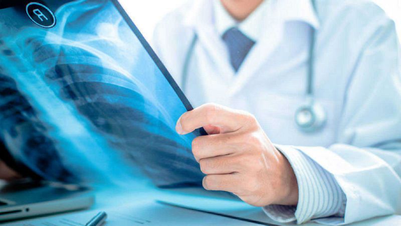 El gallo que no cesa - Inmunoterapia contra el cáncer de pulmón - Escuchar ahora