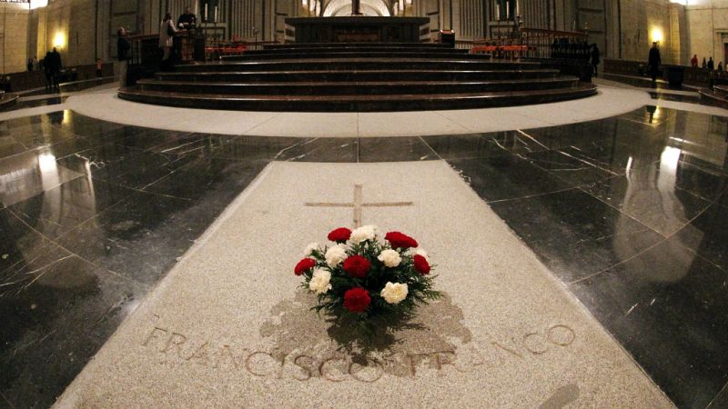 14 horas - �Cu�ndo comenzar�a la exhumaci�n? - Escuchar ahora