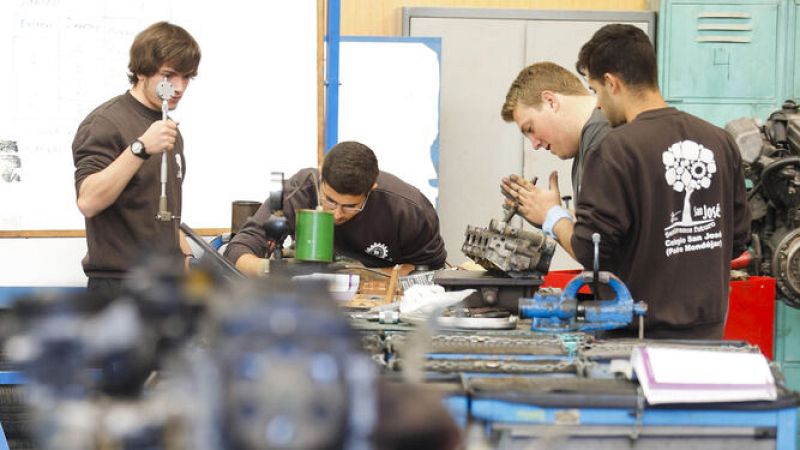 Las mañanas de RNE con Íñigo Alfonso - La FP Dual: un modelo europeo que busca asentarse en España - Escuchar ahora