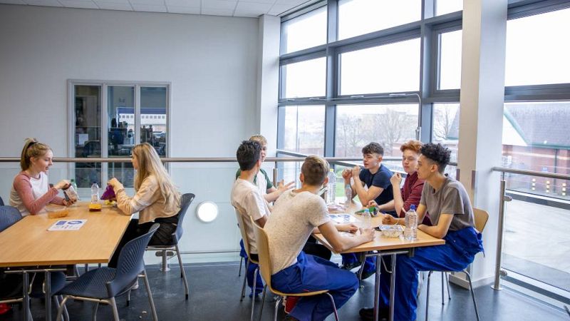 14 horas - Los padres de alumnos piden que haya más cocinas en los colegios, sólo el 20% tiene cocina propia - Escuchar ahora