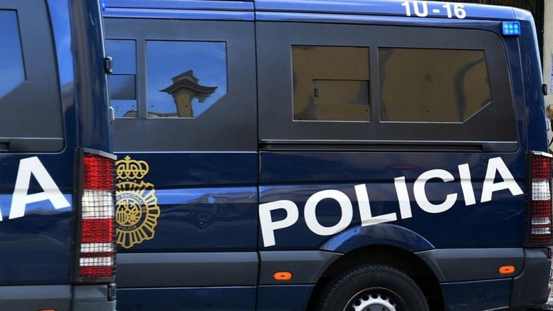 14 horas - Detenidas dos menores tras agredir a una compañera y difundirlo por redes - Escuchar ahora