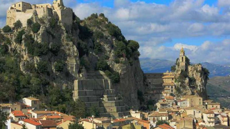 14 horas - ¿Cómo se combate la despoblación en Italia?