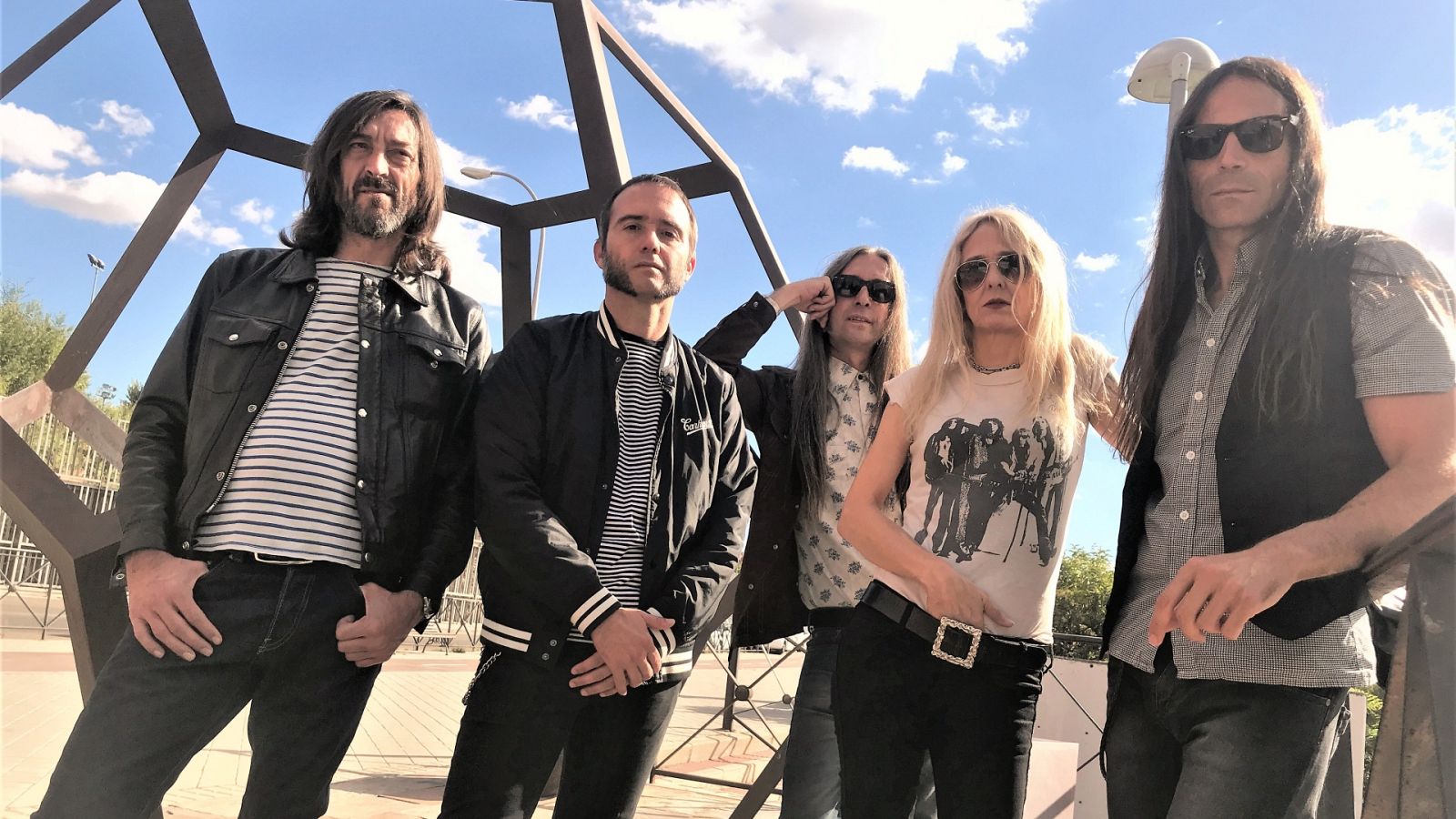 Sex Museum - Bailaré sobre tu tumba (Siniestro Total)