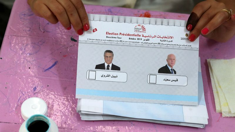 14 horas fin de semana - Un profesor universitario y un magnate se disputan la presidencia de Túnez