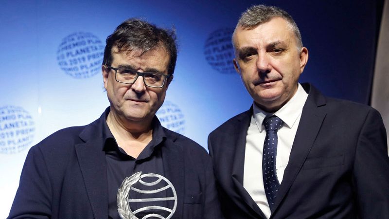 Las mañanas de RNE con Íñigo Alfonso - Javier Cercas gana el Planeta y Manuel Vilas queda finalista - Escuchar ahora