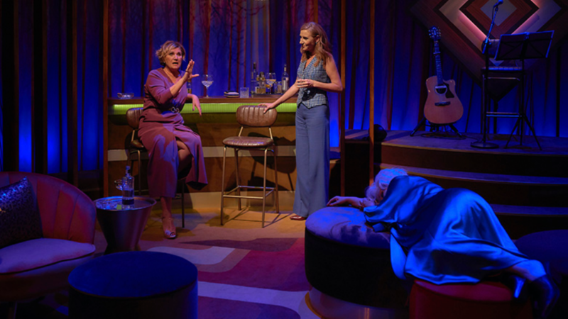 24 horas - Carmen, Susi y Encarna se ríen de sí mismas en 'La Bárbara' - Escuchar ahora