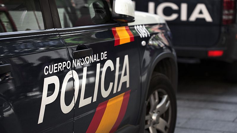 Boletines RNE - Hallan a una mujer momificada, muerta en 2004 - Escuchar ahora