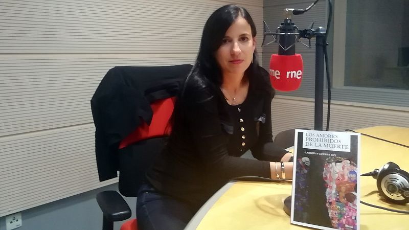 Hora América - Gabriela Guerra Rey presenta 'Los amores prohibidos de la muerte', su primera antología de cuentos - 30/10/19 - escuchar ahora