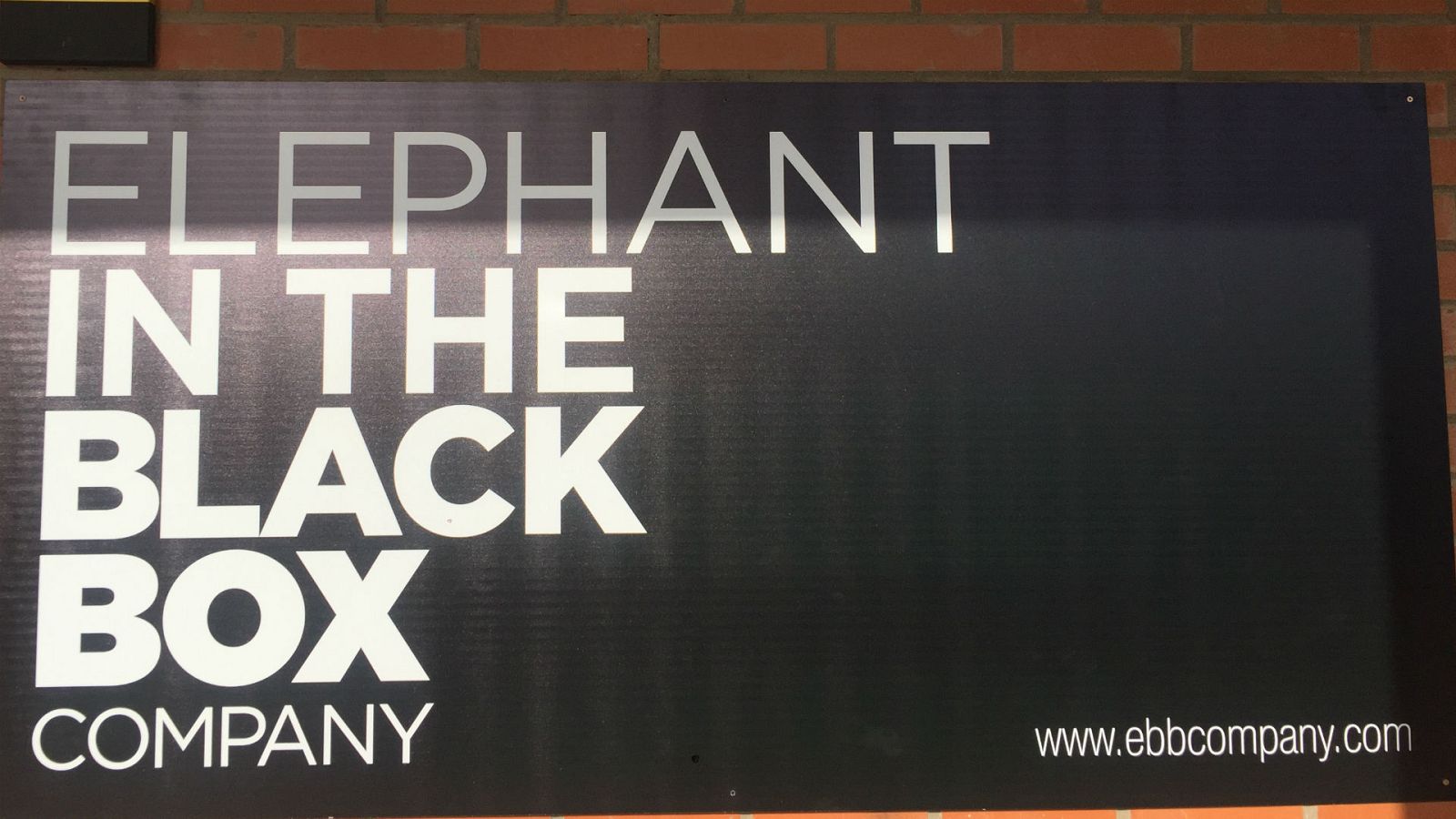 A compás - Elephant in the Black Box - 31/10/19 - escuchar ahora