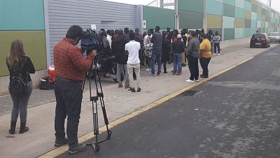 Los inmigrantes de Lepe siguen sin alojamiento alternativo al campo de f�tbol - Escuchar ahora