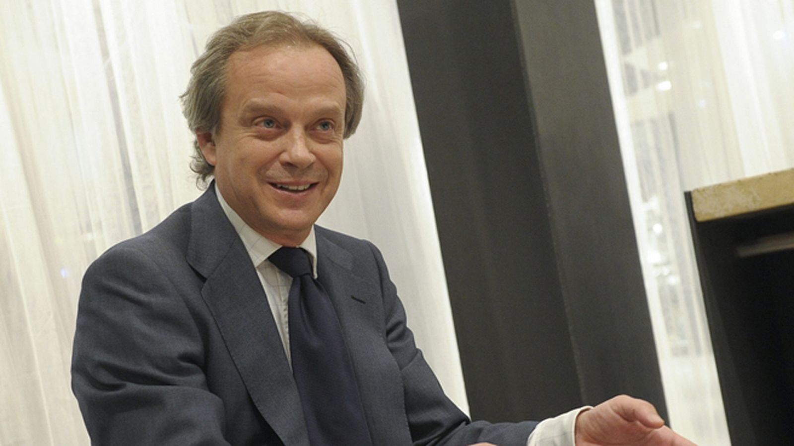 A golpe de bit - Madrid Foro Empresarial insiste en la implantación de una tasa turística - 05/11/19 - escuchar ahora