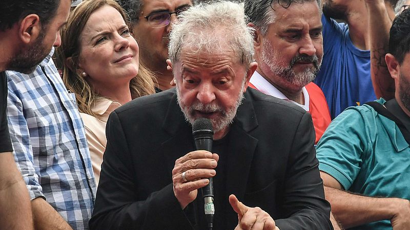 24 horas fin de semana - 20 horas - Lula se declara libre y con "deseos de lucha"