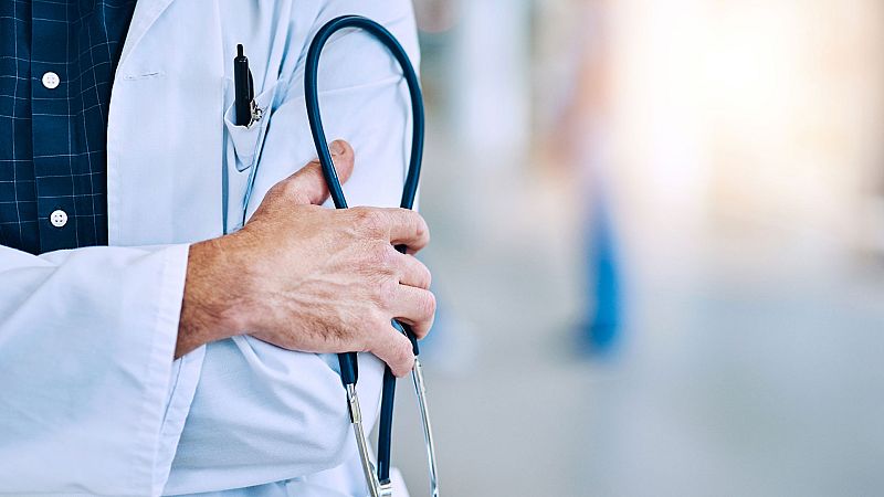 Enfermera saturada - Curiosidades médicas - Escuchar ahora