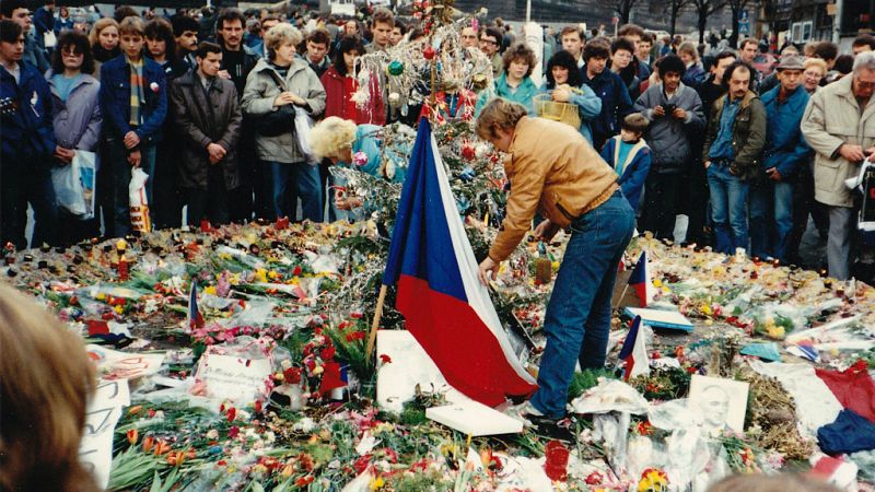 Las mañanas de RNE con Íñigo Alfonso - Empezamos el día con... Historia - Escuchar ahora