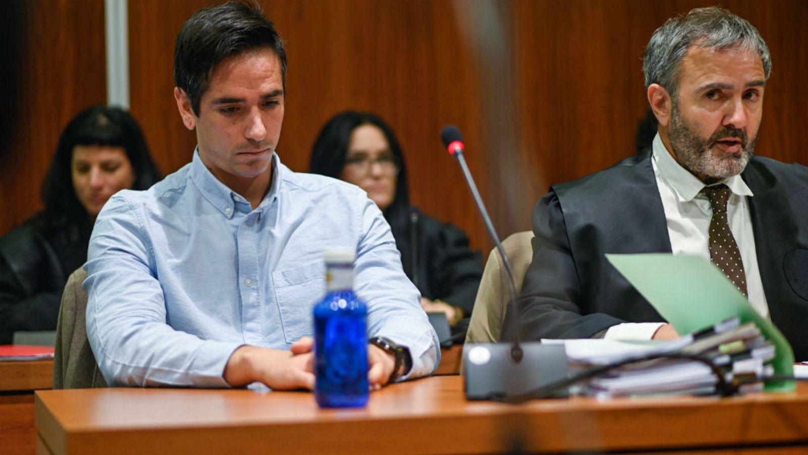 Boletines RNE - Rodrigo Lanza, declarado culpable en el conocido juicio de los tirantes - Escuchar ahora