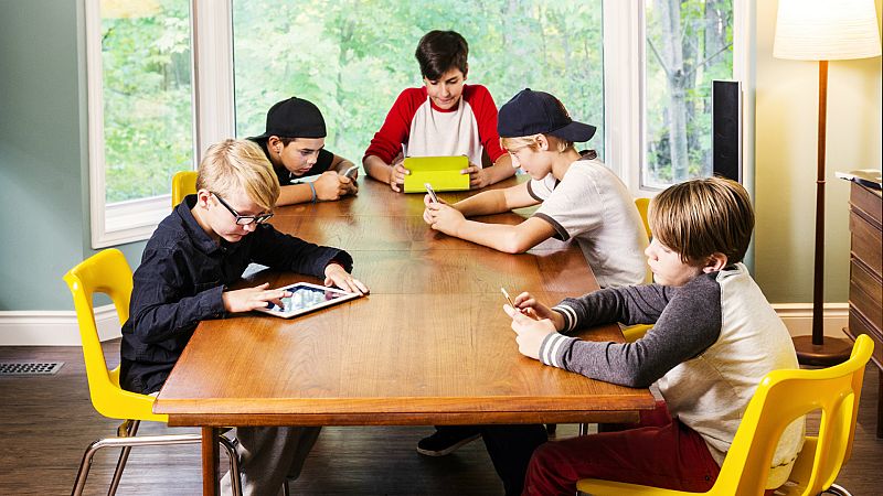 Las mañanas de RNE con Íñigo Alfonso - El sedentarismo crece entre los jóvenes de todo el mundo