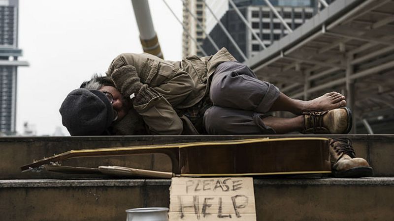 14 horas fin de semana - Día Europeo de las Personas sin Techo, Europa tiene 400.000 pobres - Escuchar ahora