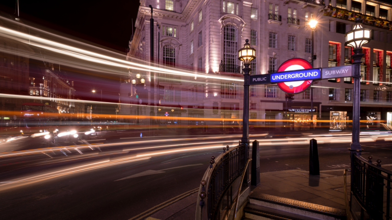 Las maanas de RNE con igo Alfonso - Mara, espaola en Londres: "Habr que ver, pero no me planteo cambios" - Escuchar ahora